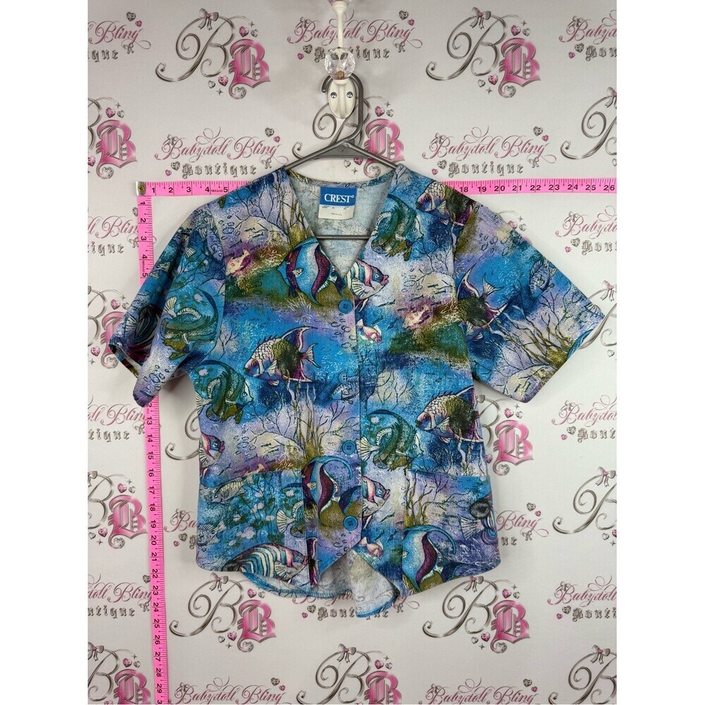 Crest vintage fish Women's Blue Tropical Fish Button-Down Shirt